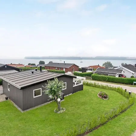 Pet Friendly In With Wifi Holiday home Hejls