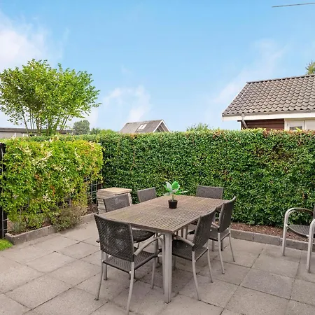 Pet Friendly In With Wifi Holiday home